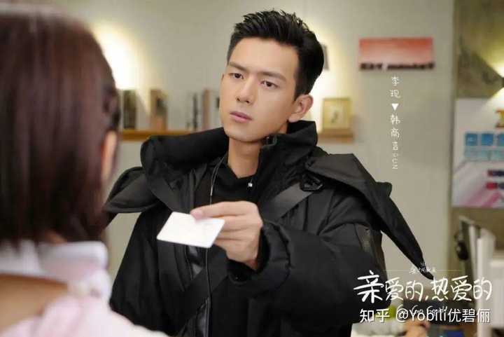 健身男神明星_70后的健身男明星_健身明星男后卫图片